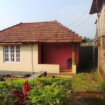 Golf View Cottages Мадикери Экстерьер фото